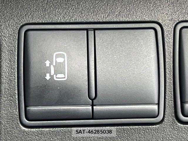 Nissan SERENA 2012-02 7224632-6