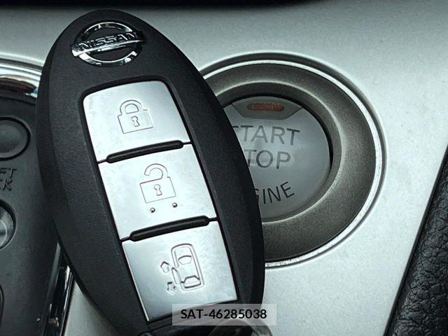 Nissan SERENA 2012-02 7224632-7