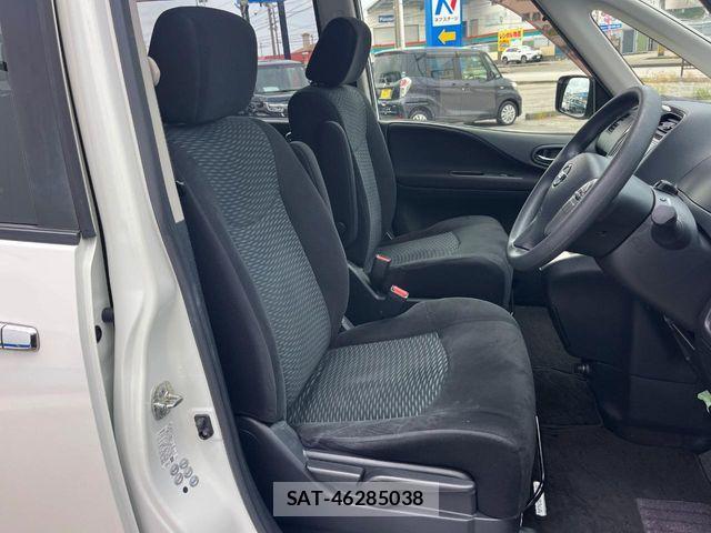 Nissan SERENA 2012-02 7224632-8
