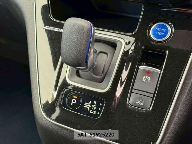 Nissan SERENA 2022-11 7224721-10
