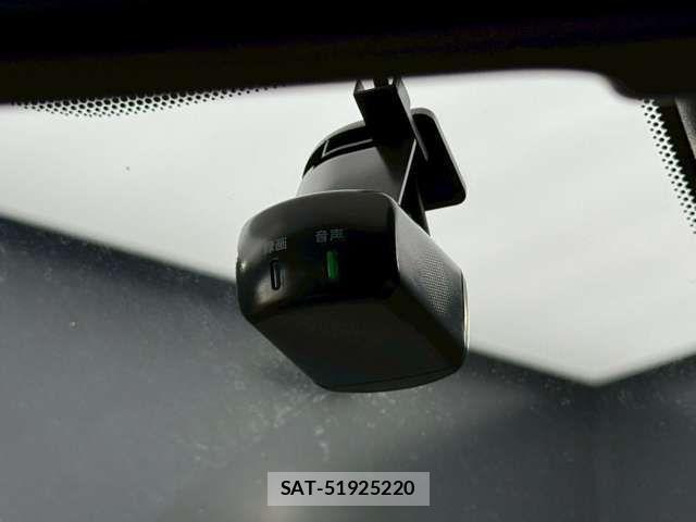Nissan SERENA 2022-11 7224721-6