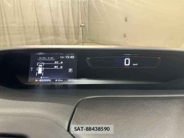 Nissan SERENA 2018-07 7217697-10