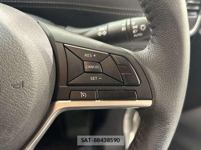 Nissan SERENA 2018-07 7217697-12