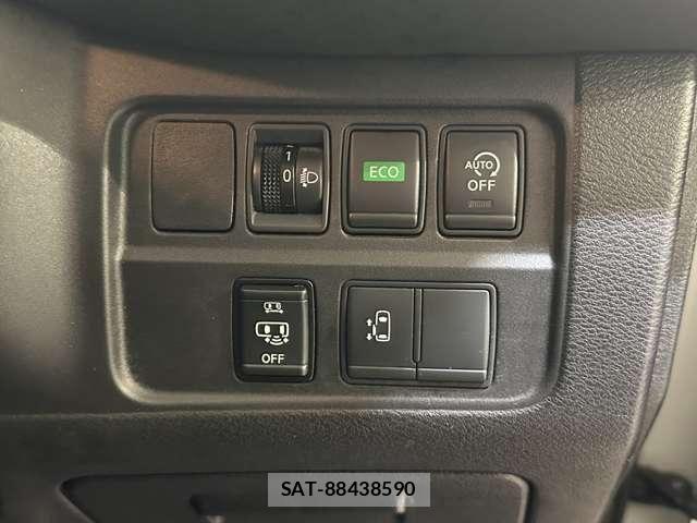 Nissan SERENA 2018-07 7217697-13