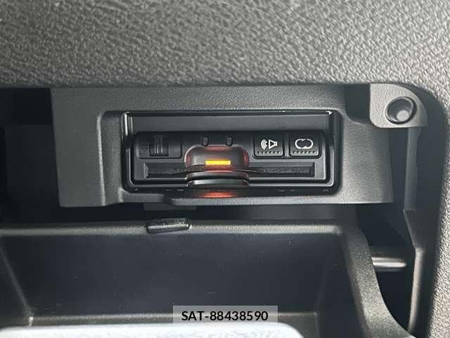 Nissan SERENA 2018-07 7217697-14