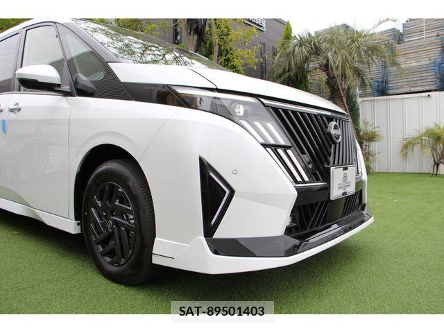 Nissan SERENA 2026-04 7224779-3