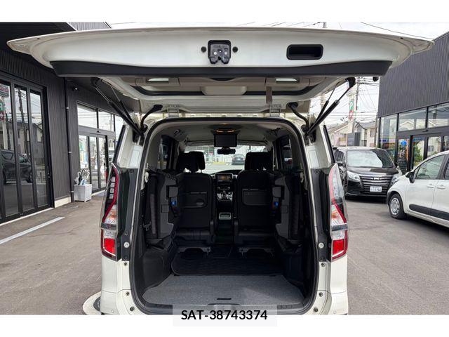 Nissan SERENA 2021-05 7224680-1