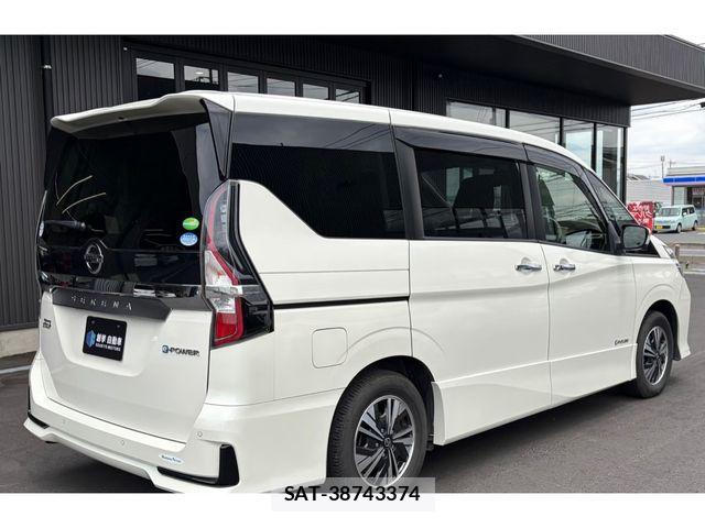 Nissan SERENA 2021-05 7224680-5