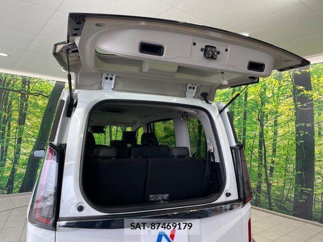 Nissan SERENA 2024-07 7224743-10