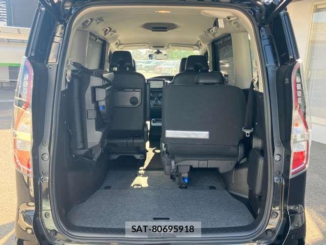 Nissan SERENA 2021-11 7224704-11