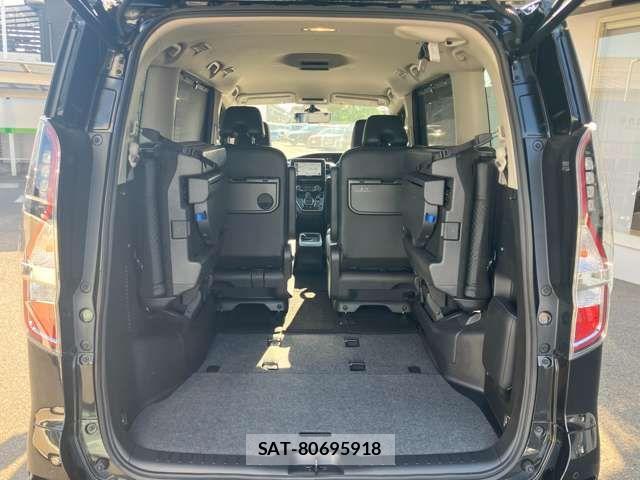 Nissan SERENA 2021-11 7224704-12