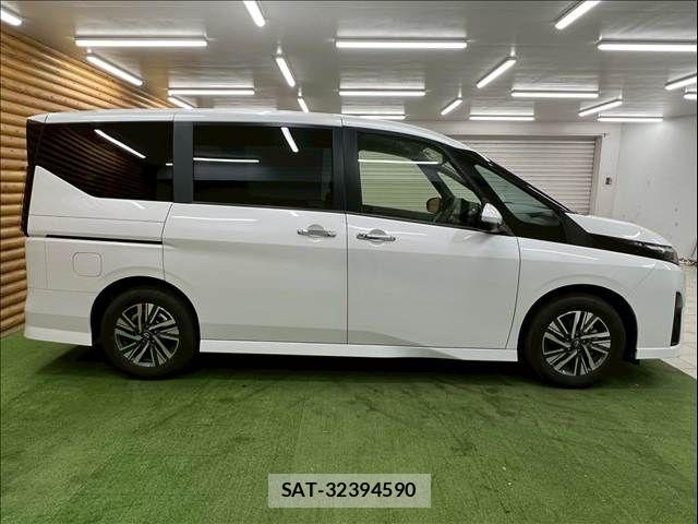 Nissan SERENA 2025-02 7224754-17