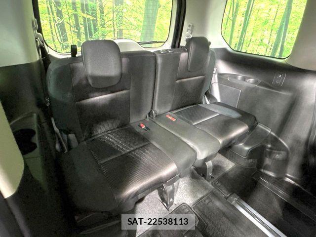 Nissan SERENA 2018-02 7224638-9