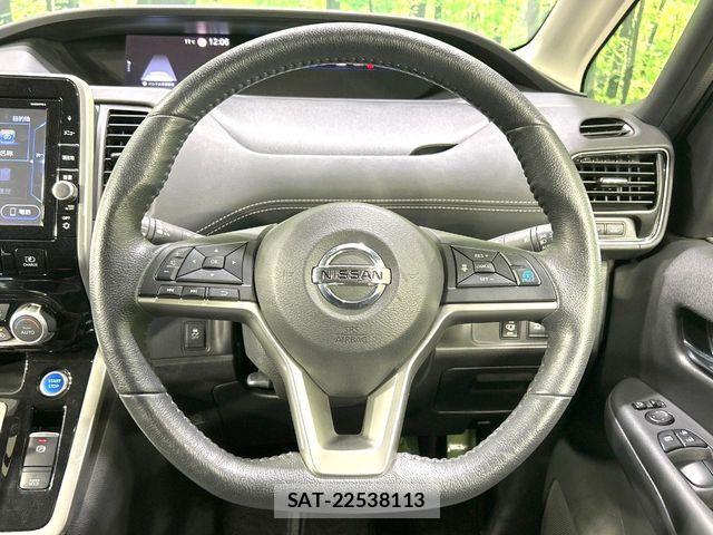 Nissan SERENA 2018-02 7224638-11