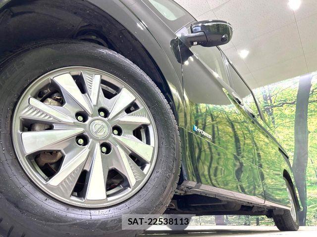 Nissan SERENA 2018-02 7224638-13