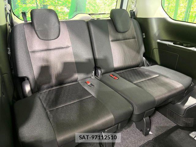 Nissan SERENA 2018-10 7224639-9