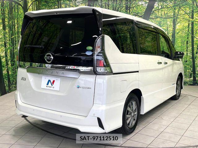 Nissan SERENA 2018-10 7224639-17