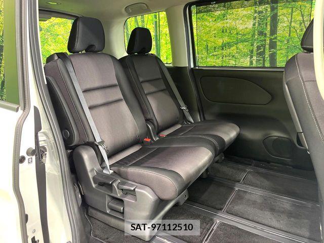 Nissan SERENA 2018-10 7224639-8