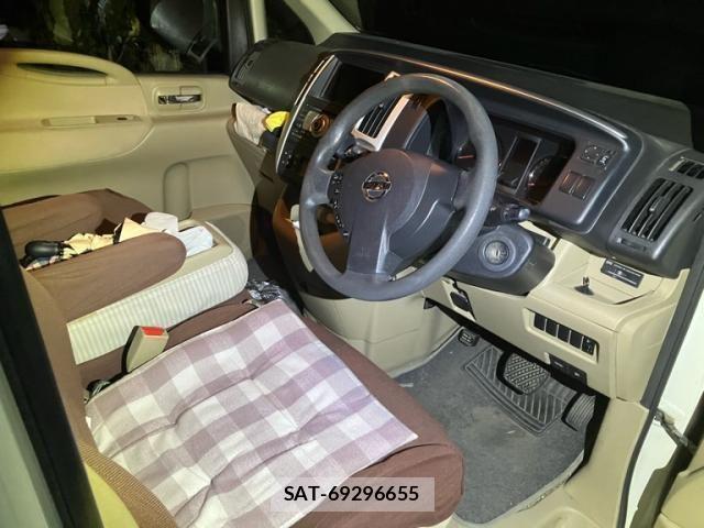 Nissan SERENA 2008-06 7224611-17