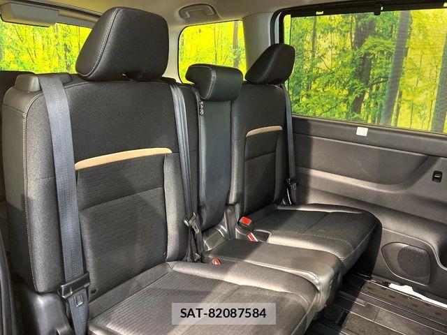 Nissan SERENA 2023-05 7224726-9