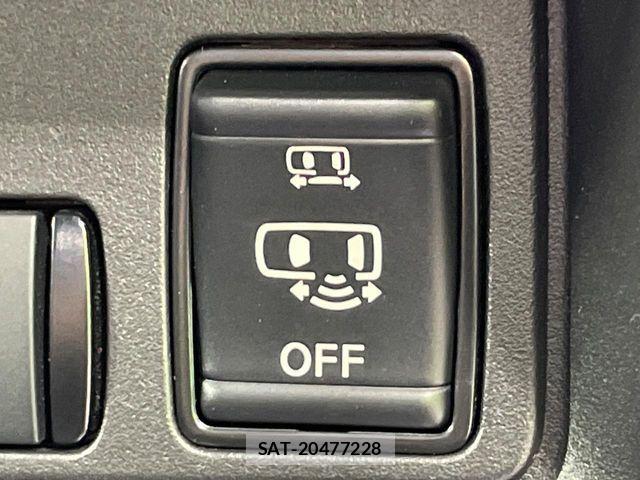 Nissan SERENA 2023-04 7224724-4