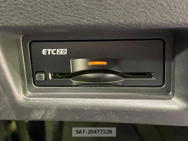 Nissan SERENA 2023-04 7224724-7