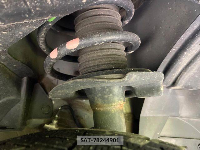 Nissan SERENA 2021-09 7224690-19