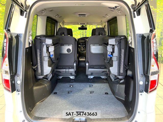 Nissan SERENA 2022-06 7224707-10