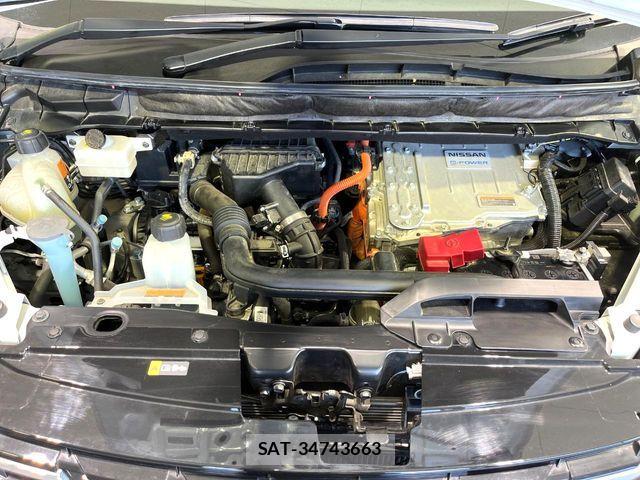 Nissan SERENA 2022-06 7224707-17