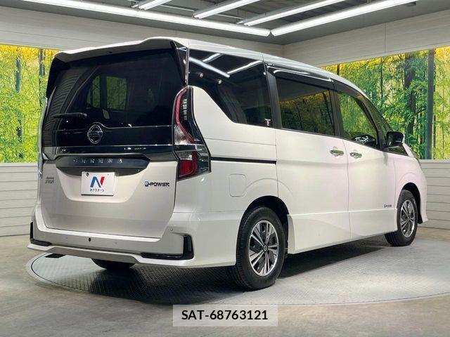 Nissan SERENA 2021-12 7217766-17