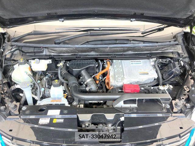 Nissan SERENA 2021-08 7224688-17