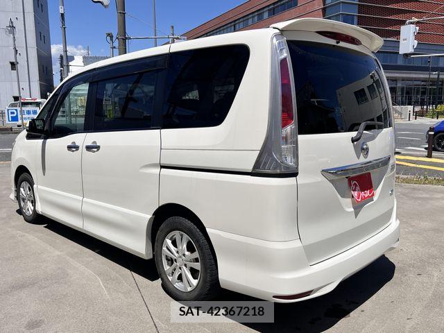 Nissan SERENA 2011-09 7224625-19