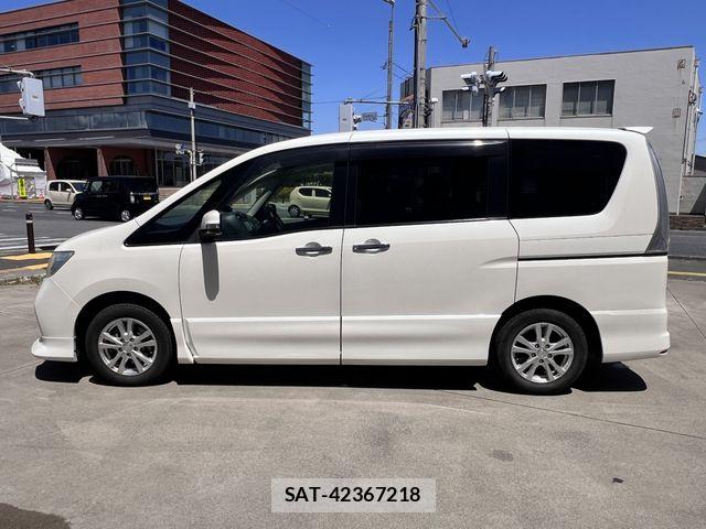 Nissan SERENA 2011-09 7224625-20
