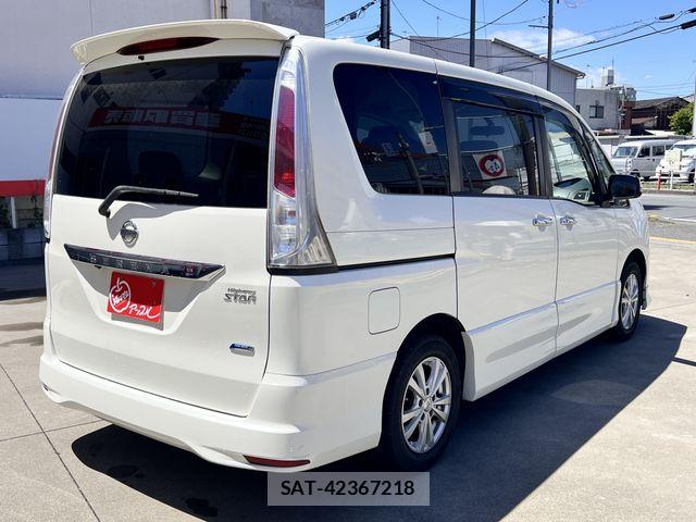 Nissan SERENA 2011-09 7224625-2
