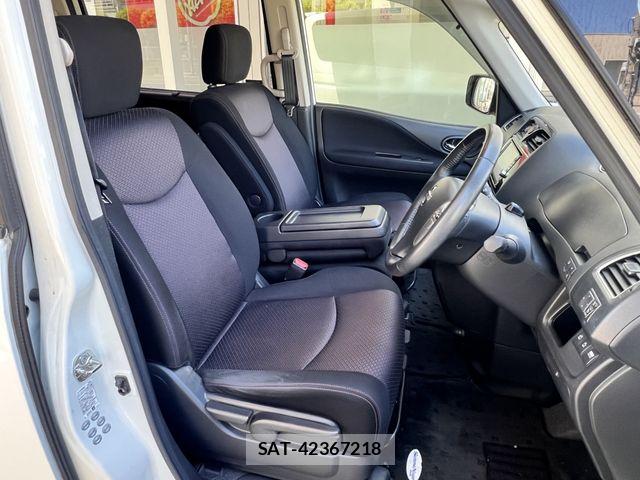 Nissan SERENA 2011-09 7224625-8