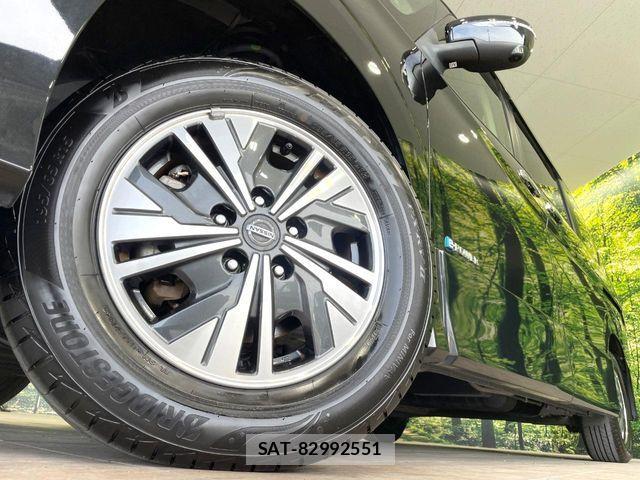 Nissan SERENA 2022-08 7224710-13