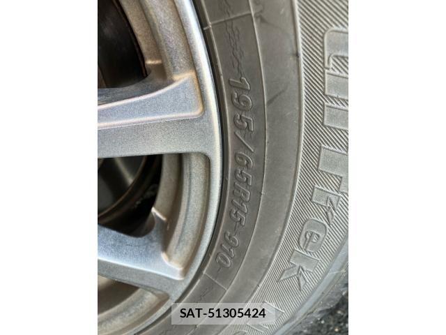 Nissan SERENA 2011-12 7224630-24