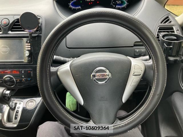 Nissan SERENA 2012-03 7224631-15