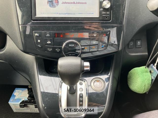 Nissan SERENA 2012-03 7224631-18