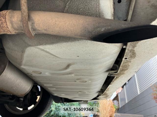 Nissan SERENA 2012-03 7224631-8