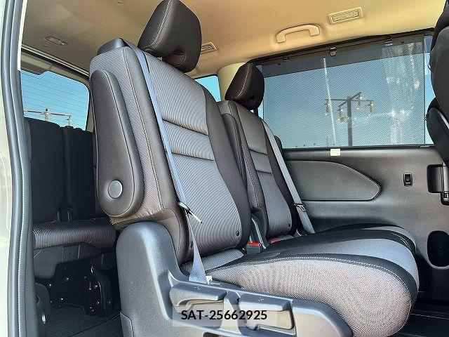 Nissan SERENA 2022-09 7224712-9