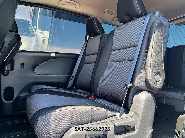 Nissan SERENA 2022-09 7224712-12