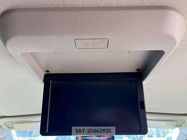 Nissan SERENA 2022-09 7224712-23