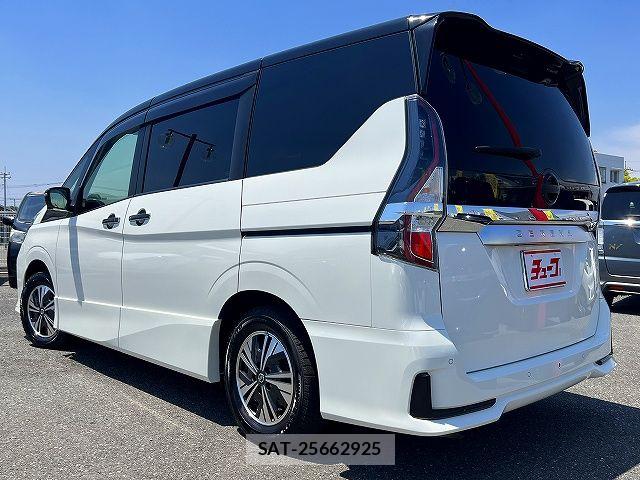 Nissan SERENA 2022-09 7224712-8