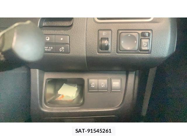Nissan SERENA 2011-11 7224623-15