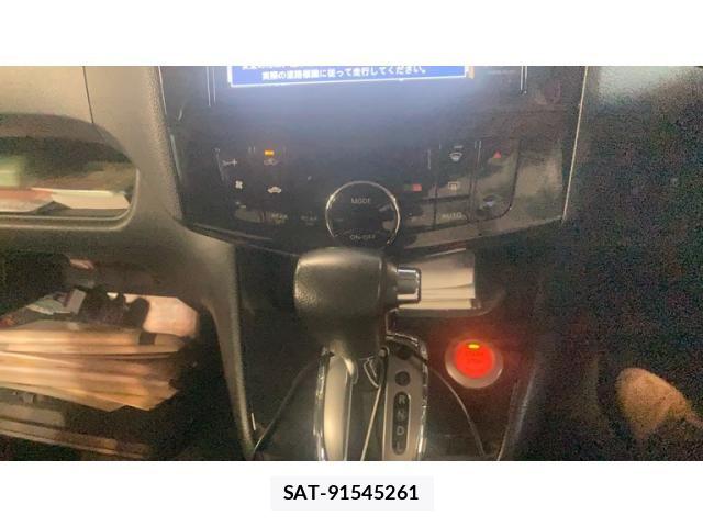 Nissan SERENA 2011-11 7224623-19