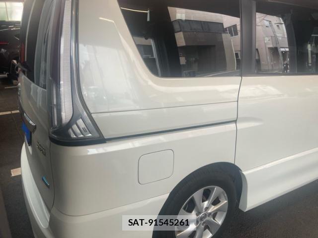 Nissan SERENA 2011-11 7224623-3