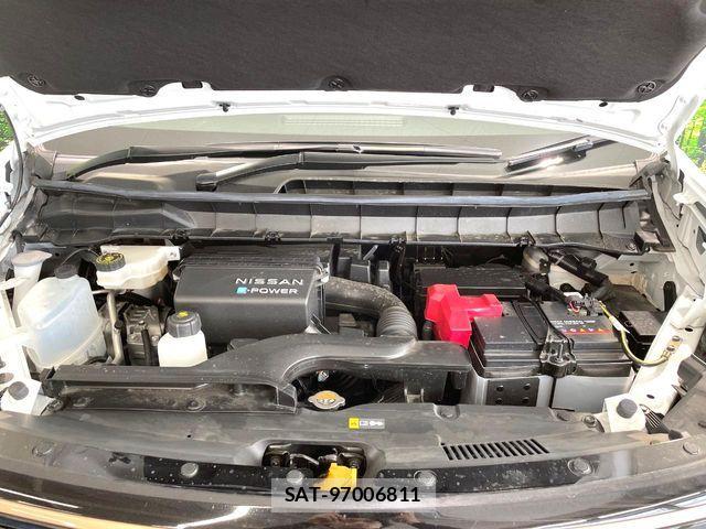 Nissan SERENA 2024-02 7224738-17