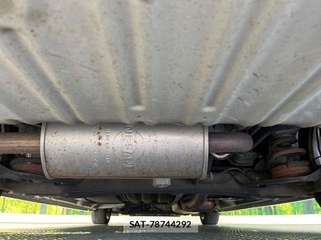 Nissan SERENA 2012-04 7224637-18