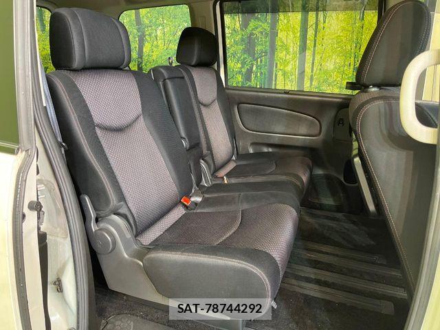 Nissan SERENA 2012-04 7224637-8